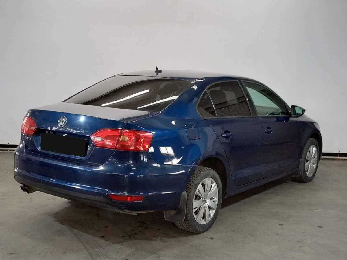 Купить Volkswagen Jetta с пробегом. Фото: #4