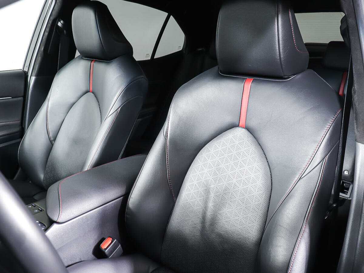 Купить Toyota Camry с пробегом. Фото: #19