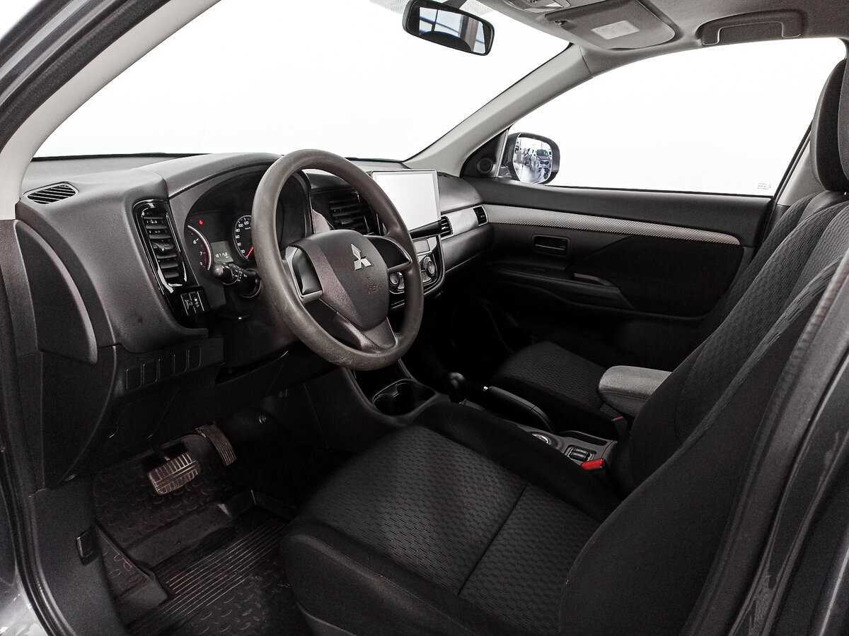 Купить Mitsubishi Outlander с пробегом. Фото: #9