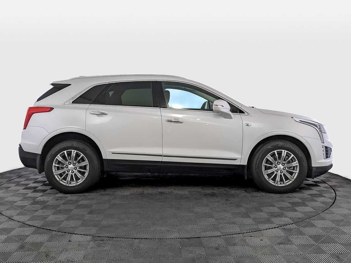 Купить Cadillac XT5 с пробегом. Фото: #3