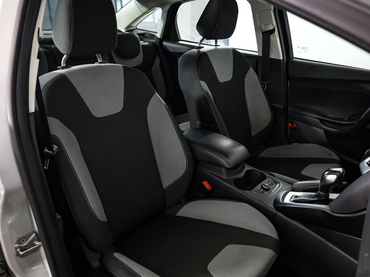 Купить Ford Focus с пробегом. Фото: #10