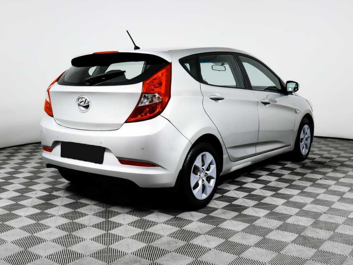 Купить Hyundai Solaris с пробегом. Фото: #4