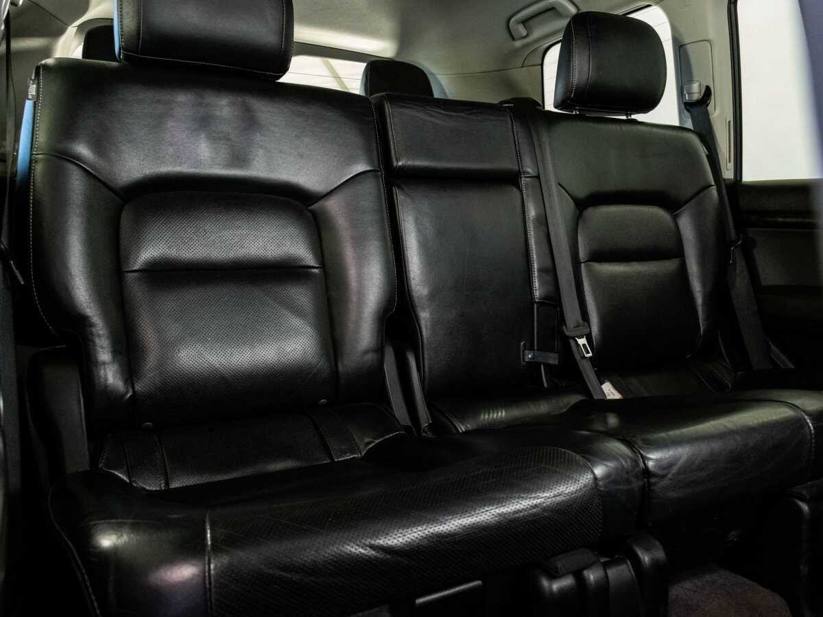 Купить Toyota Land Cruiser с пробегом. Фото: #23