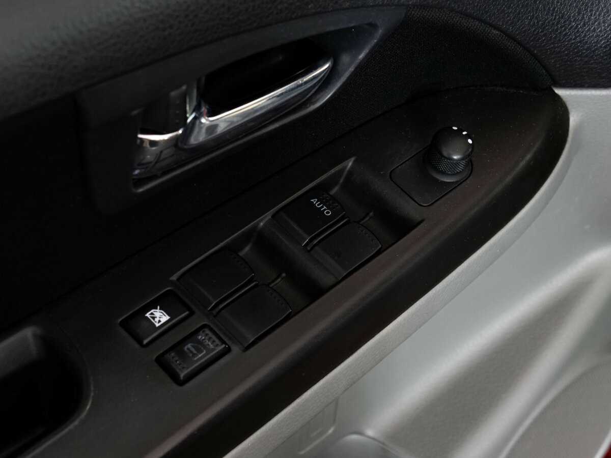 Купить Suzuki SX4 с пробегом. Фото: #13