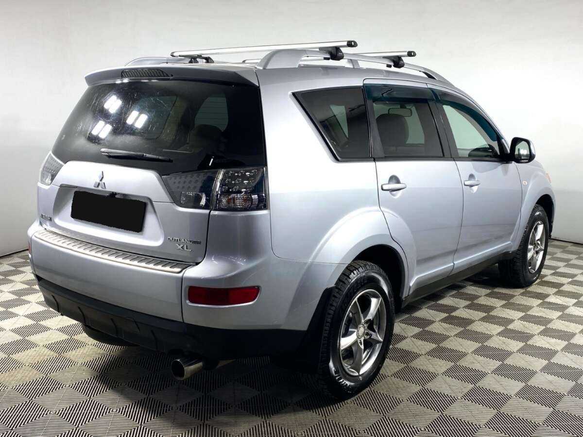 Купить Mitsubishi Outlander с пробегом. Фото: #3