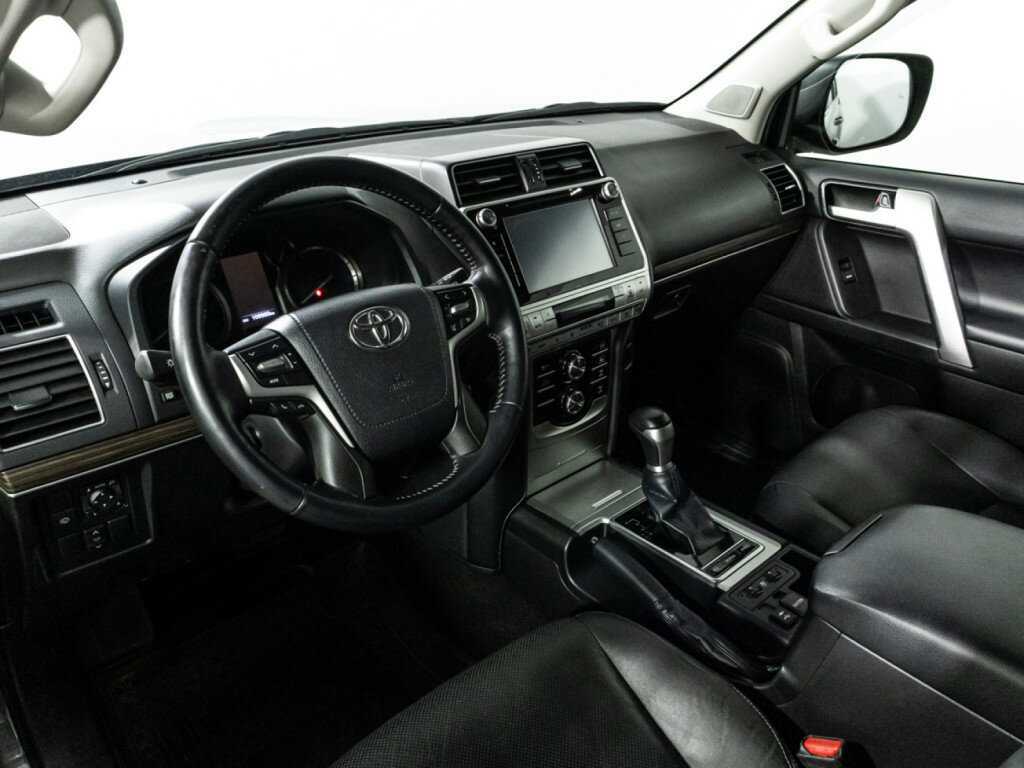 Купить Toyota Land Cruiser Prado с пробегом. Фото: #8