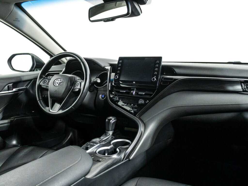 Купить Toyota Camry с пробегом. Фото: #8