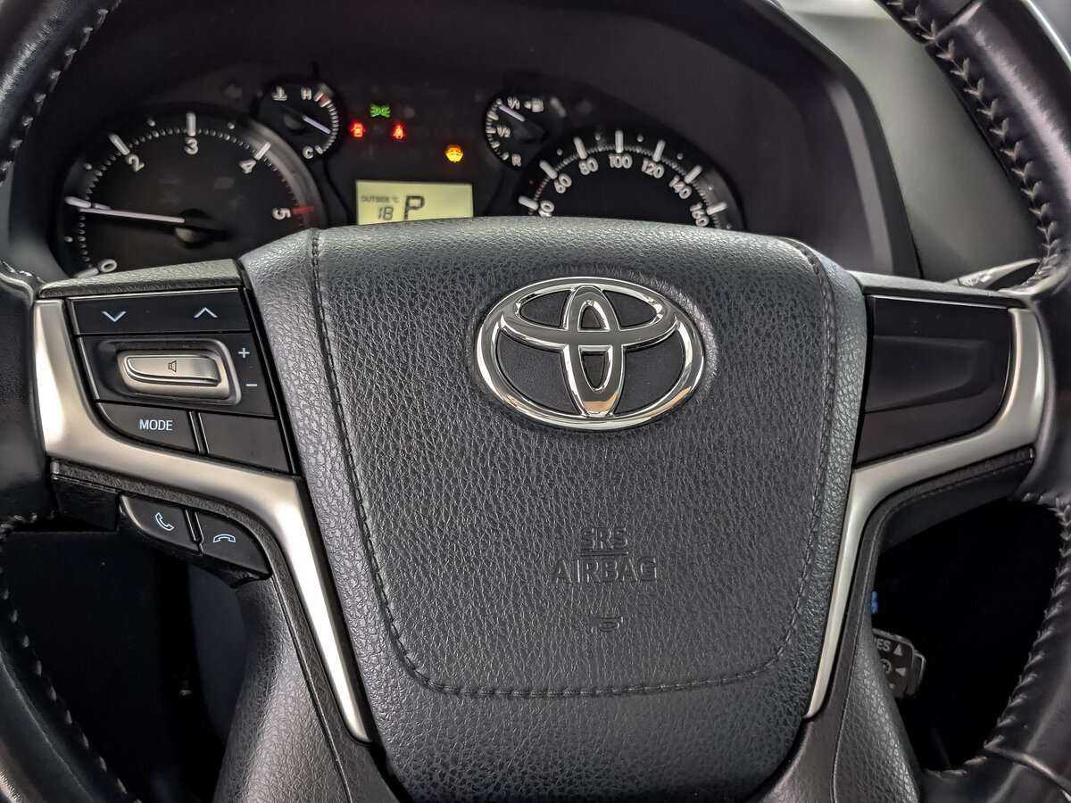 Купить Toyota Land Cruiser Prado с пробегом. Фото: #24