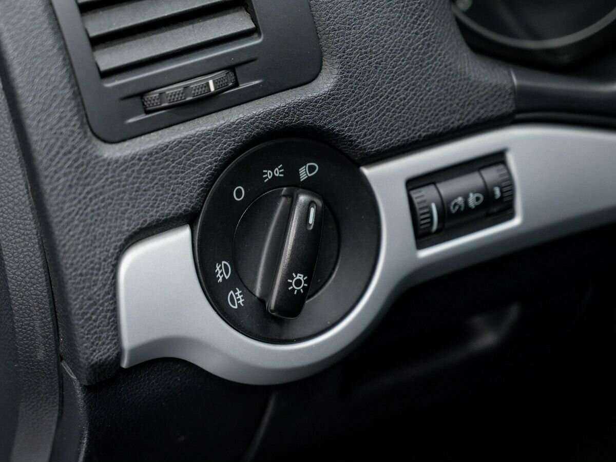 Купить Skoda Octavia с пробегом. Фото: #13