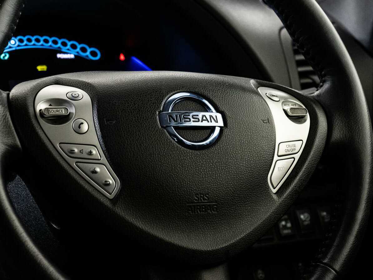 Купить Nissan Leaf с пробегом. Фото: #10