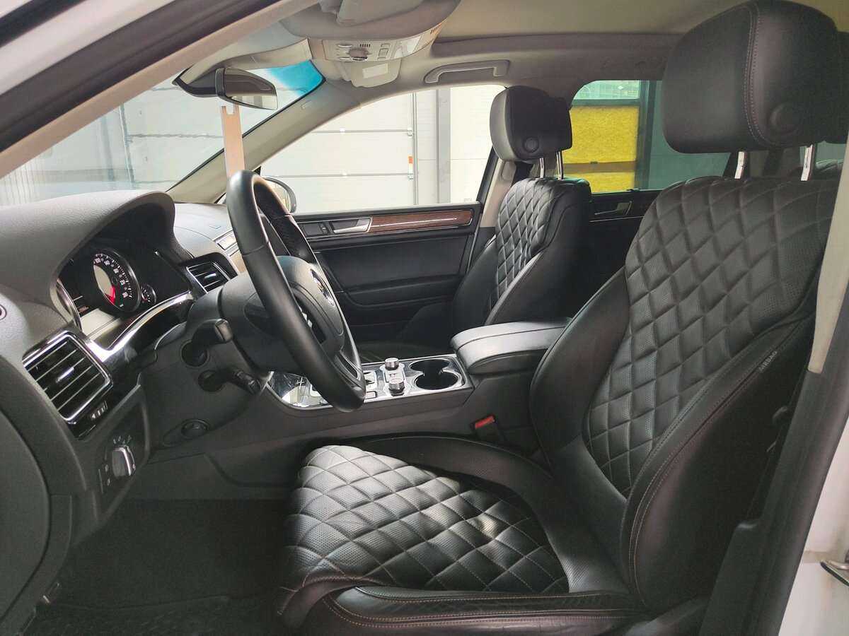 Купить Volkswagen Touareg с пробегом. Фото: #10
