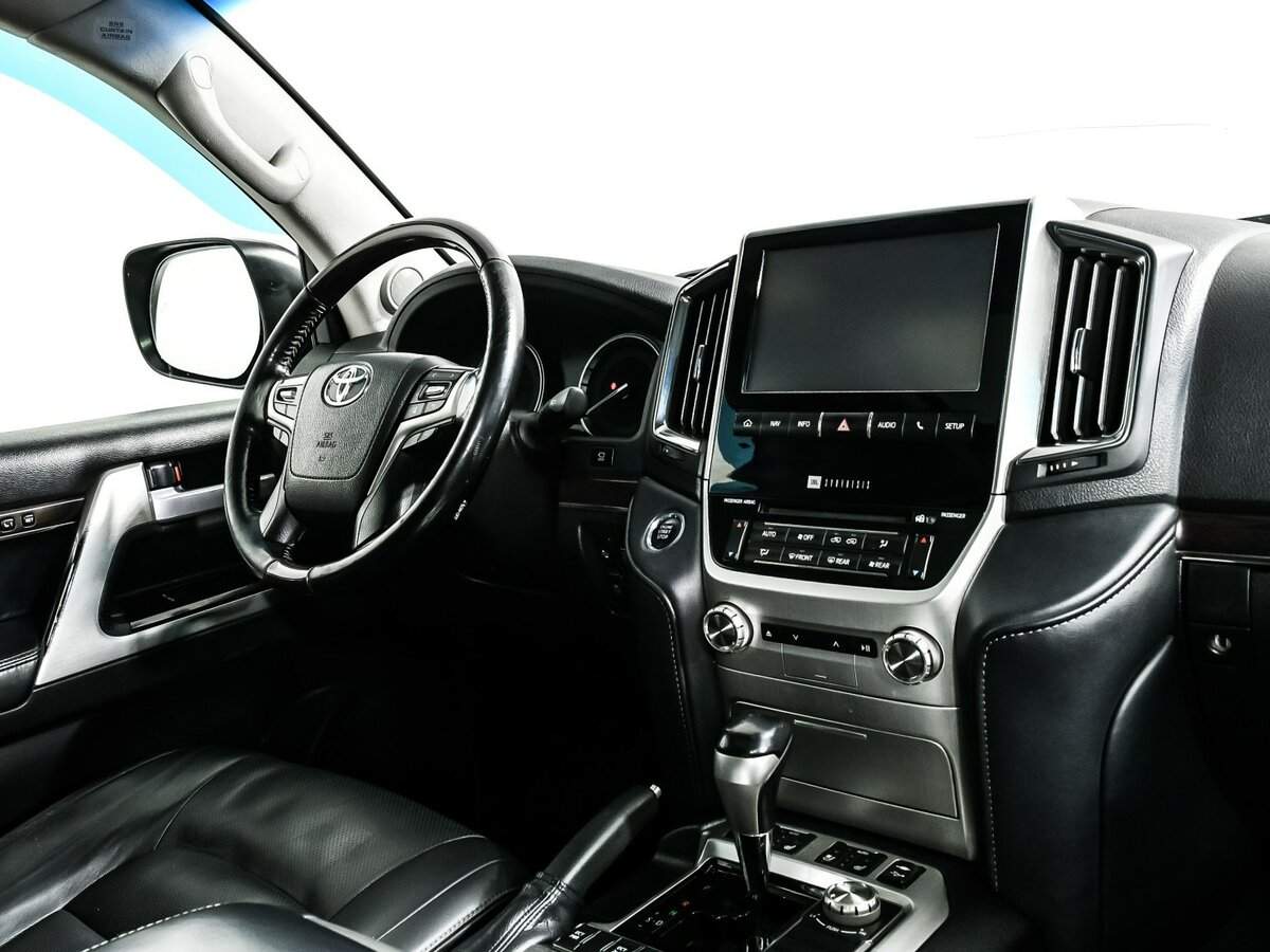 Купить Toyota Land Cruiser с пробегом. Фото: #8