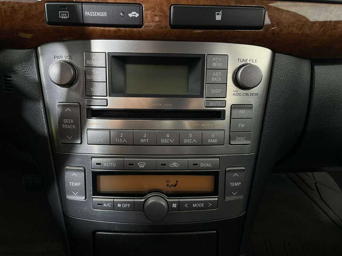 Купить Toyota Avensis с пробегом. Фото: #11