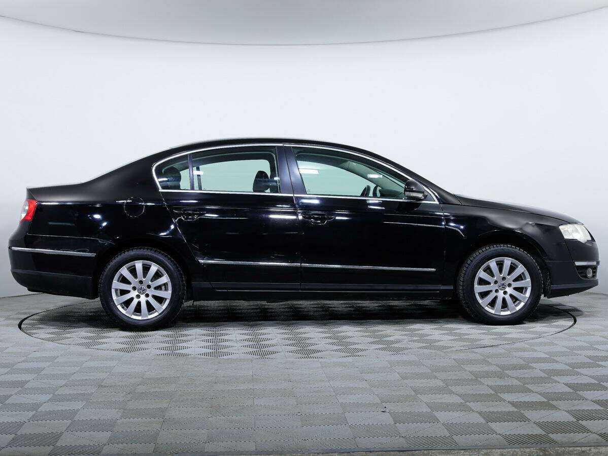 Купить Volkswagen Passat с пробегом. Фото: #3