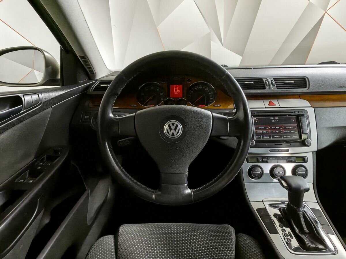 Купить Volkswagen Passat с пробегом. Фото: #14