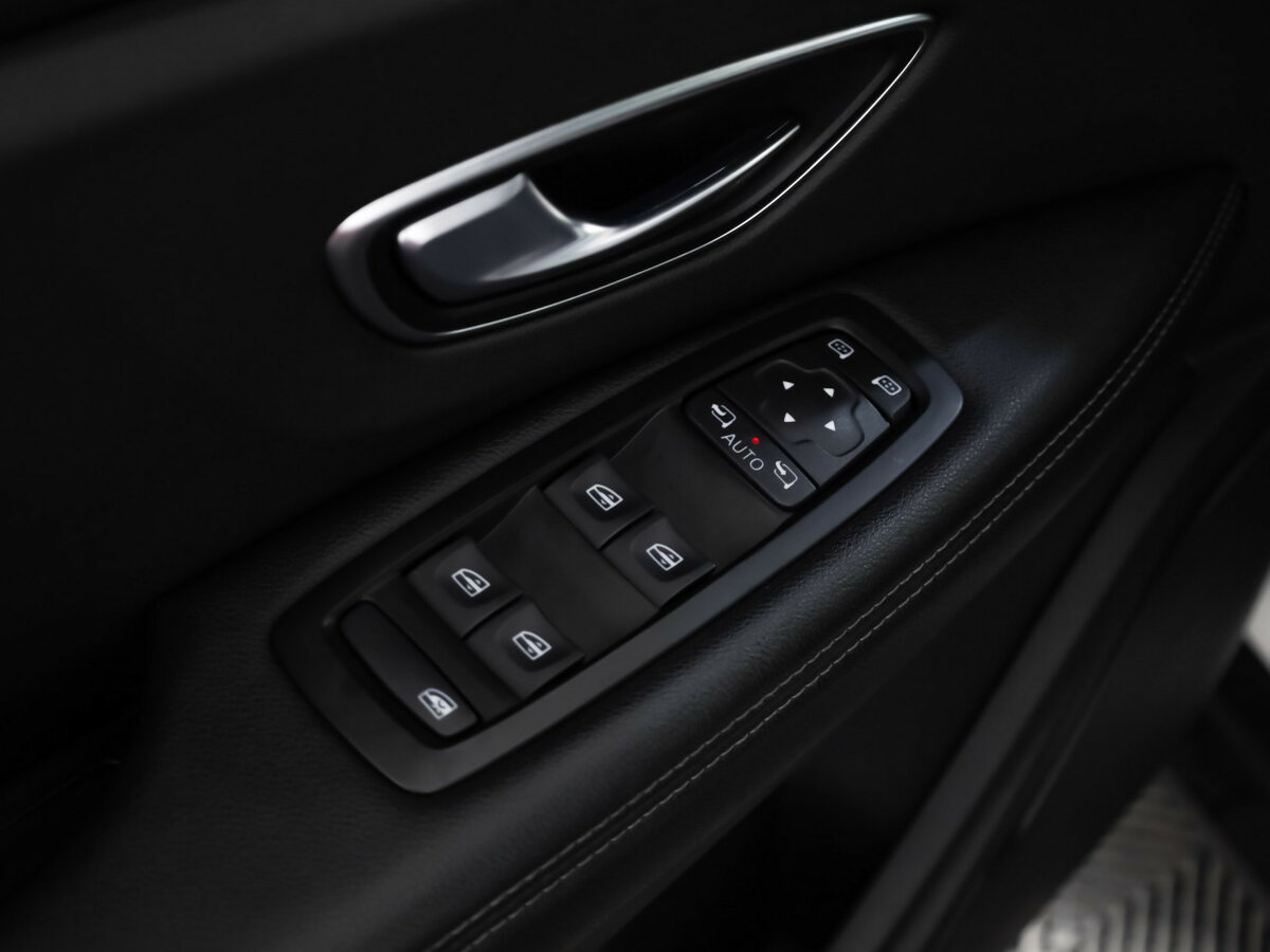 Купить Renault Scenic с пробегом. Фото: #7