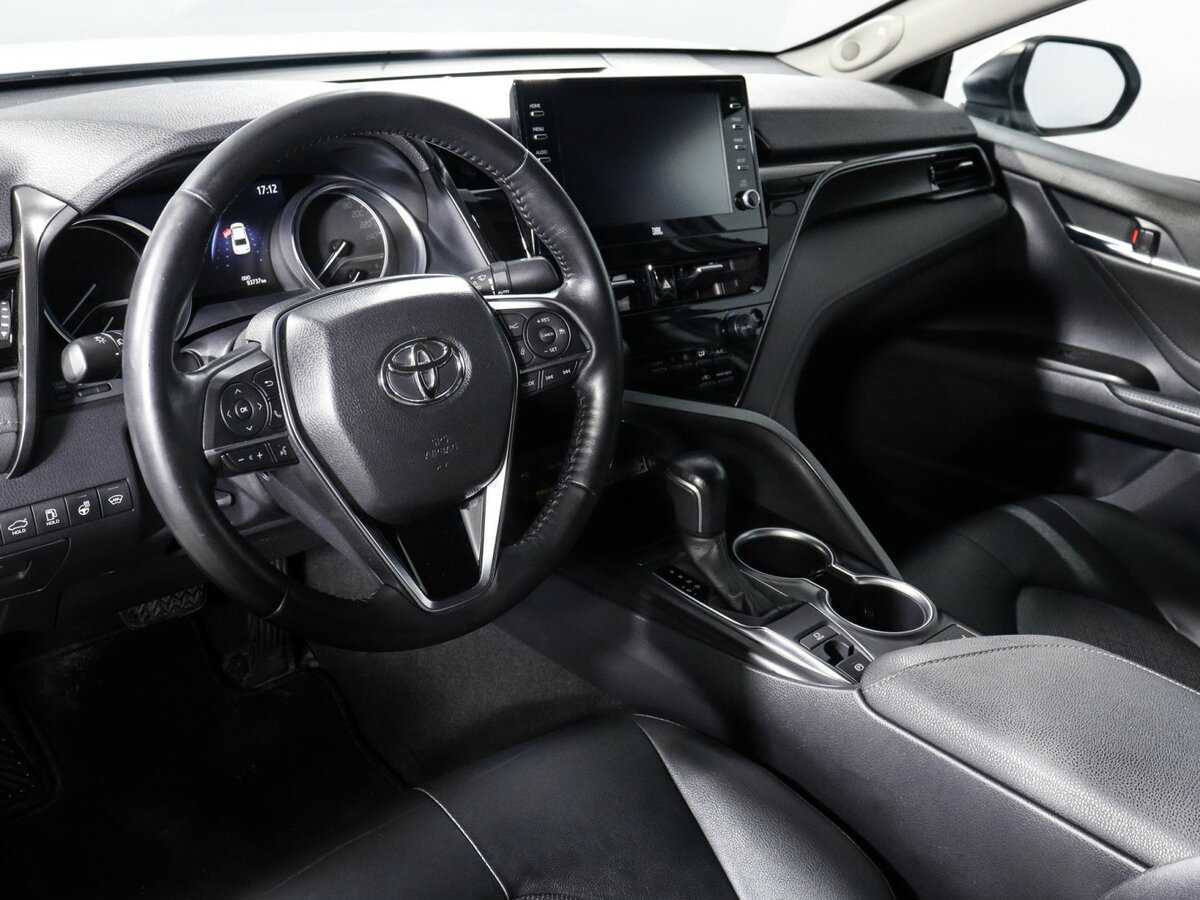 Купить Toyota Camry с пробегом. Фото: #10