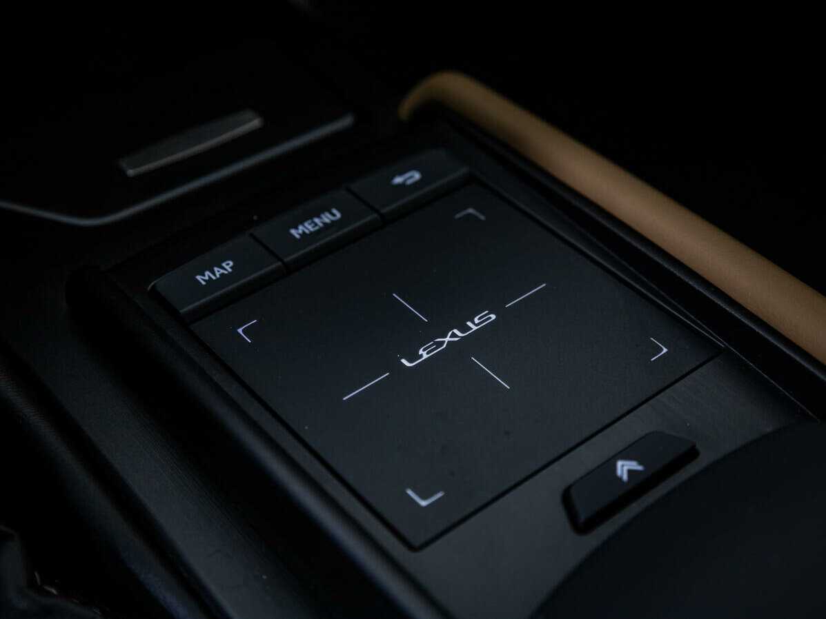 Купить Lexus ES с пробегом. Фото: #14