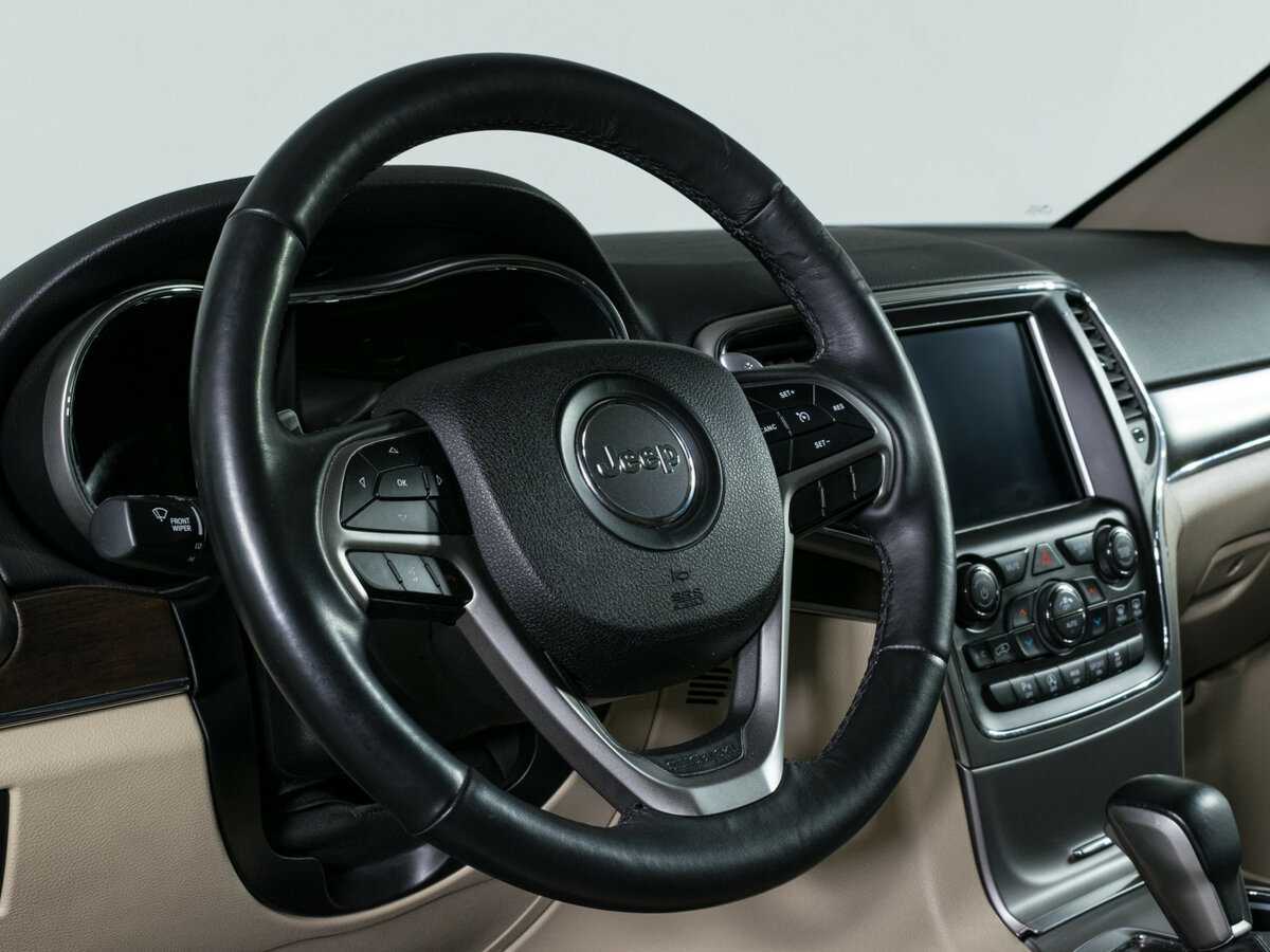 Купить Jeep Grand Cherokee с пробегом. Фото: #15