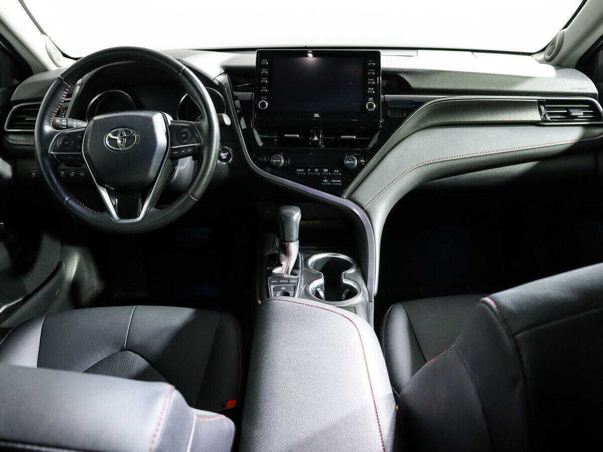 Купить Toyota Camry с пробегом. Фото: #5