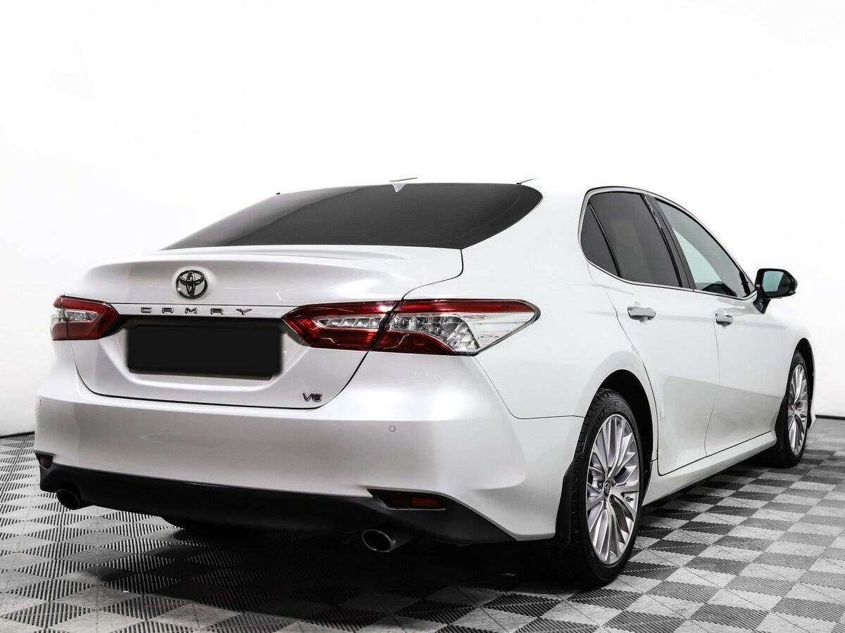 Купить Toyota Camry с пробегом. Фото: #4