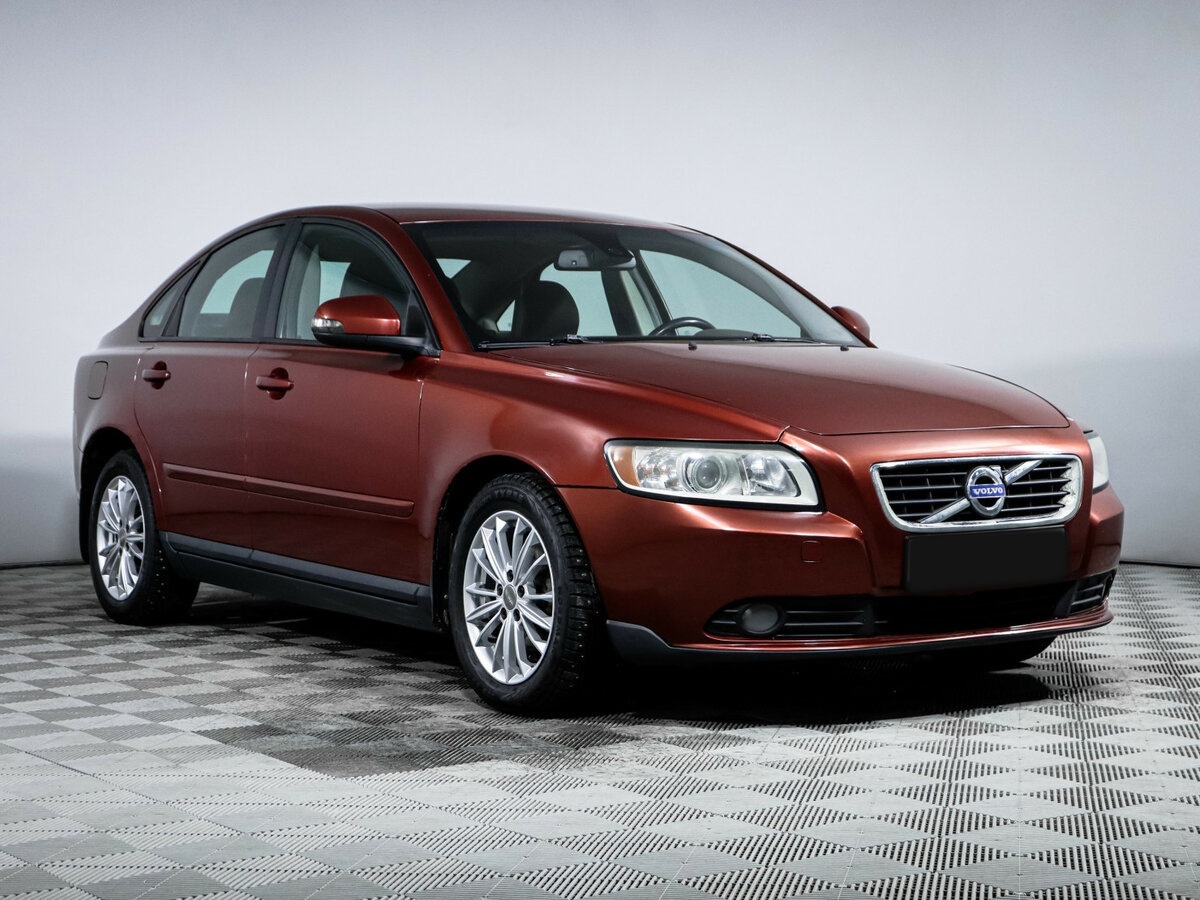 Купить Volvo S40 с пробегом. Фото: #2