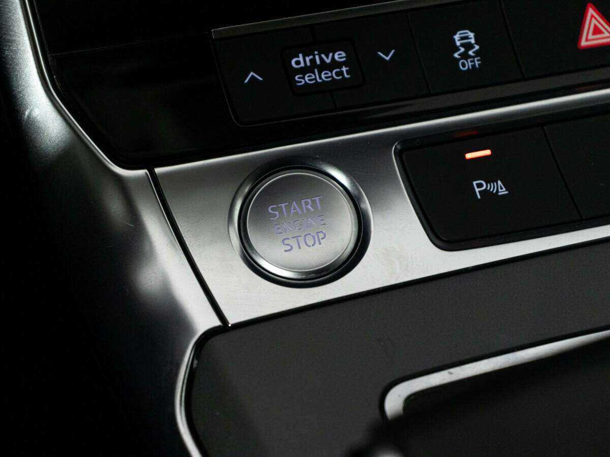 Купить Audi A6 с пробегом. Фото: #16