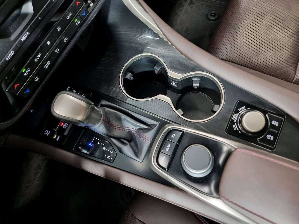 Купить Lexus RX с пробегом. Фото: #24