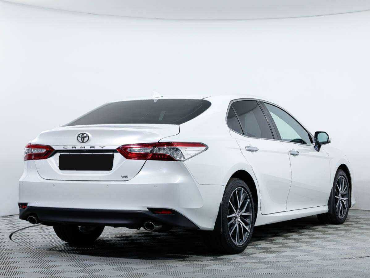 Купить Toyota Camry с пробегом. Фото: #3