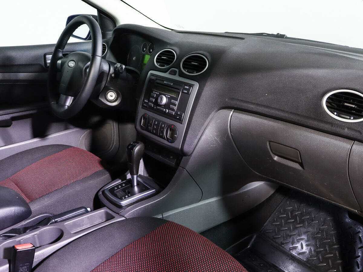 Купить Ford Focus с пробегом. Фото: #8