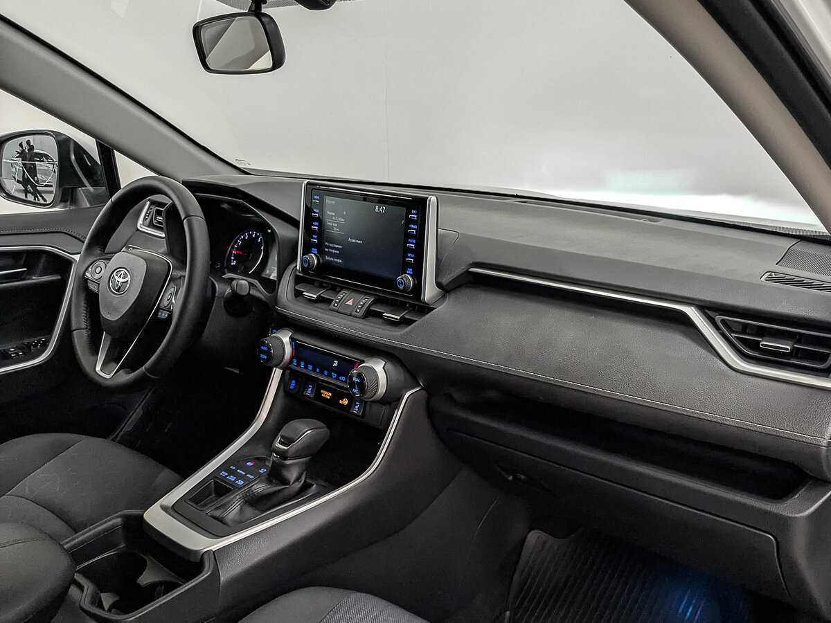 Купить Toyota RAV4 с пробегом. Фото: #12