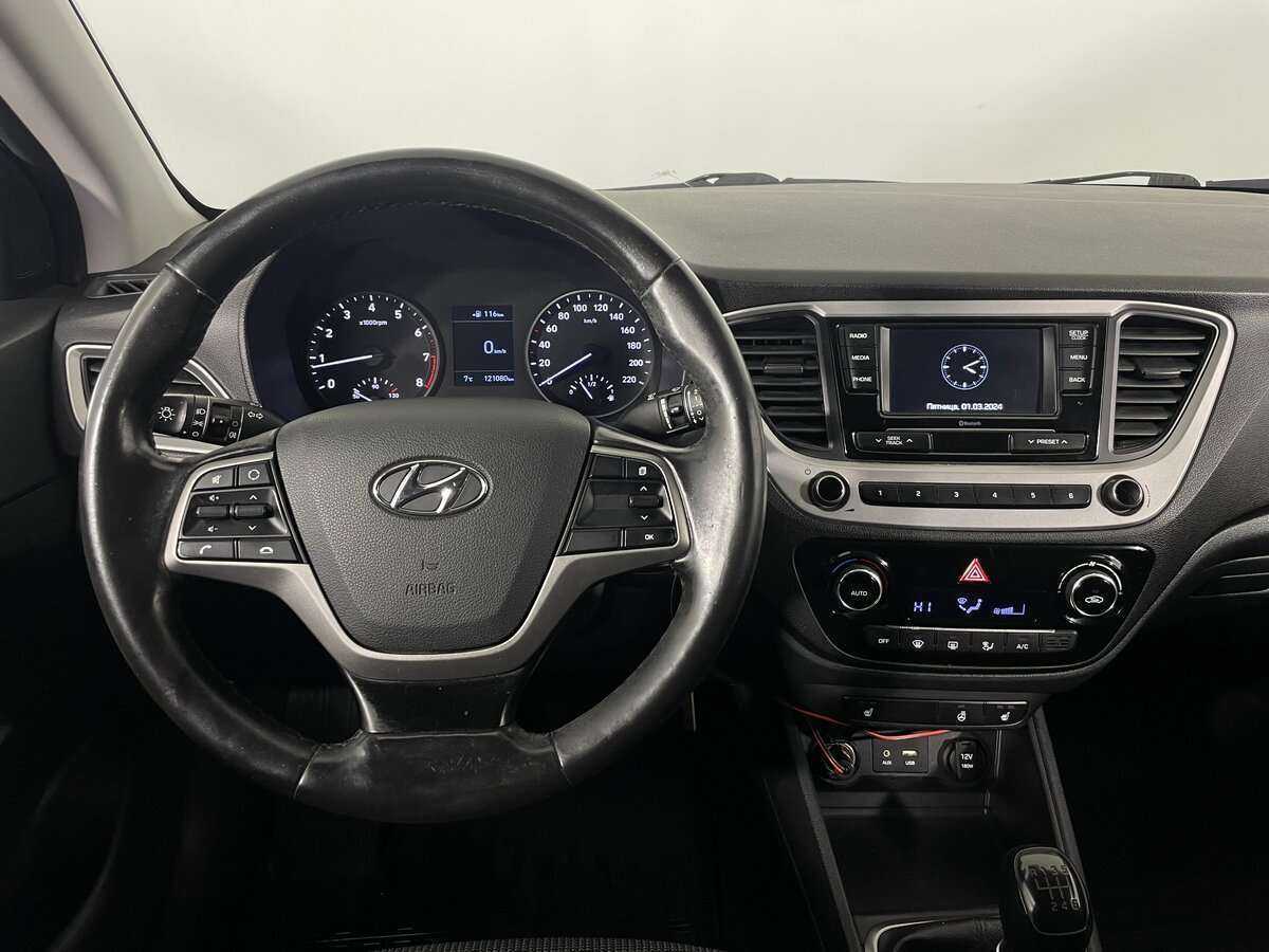 Купить Hyundai Solaris с пробегом. Фото: #9