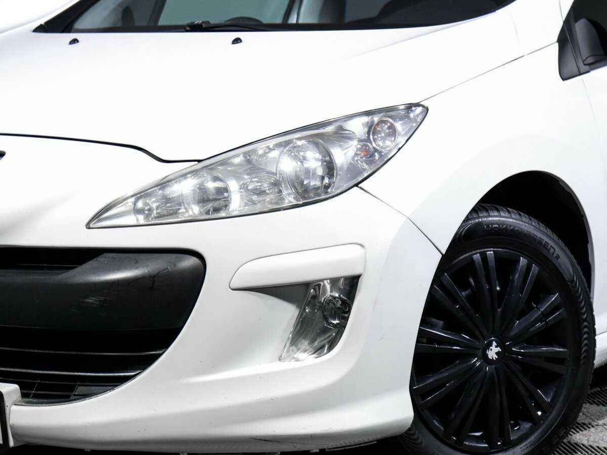 Купить Peugeot 308 с пробегом. Фото: #13