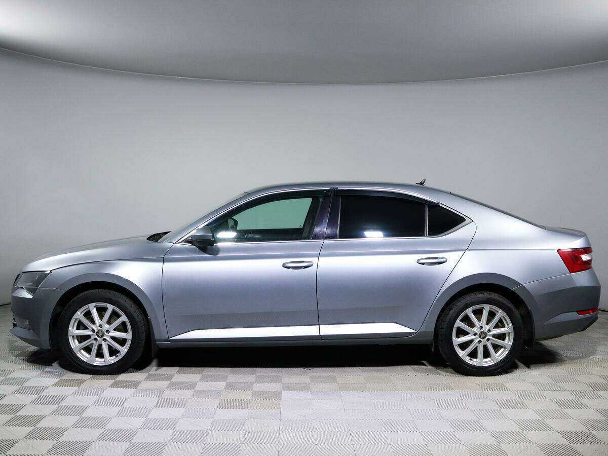Купить Skoda Superb с пробегом. Фото: #6