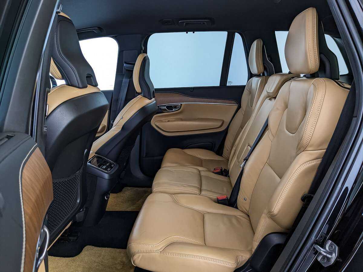 Купить Volvo XC90 с пробегом. Фото: #12