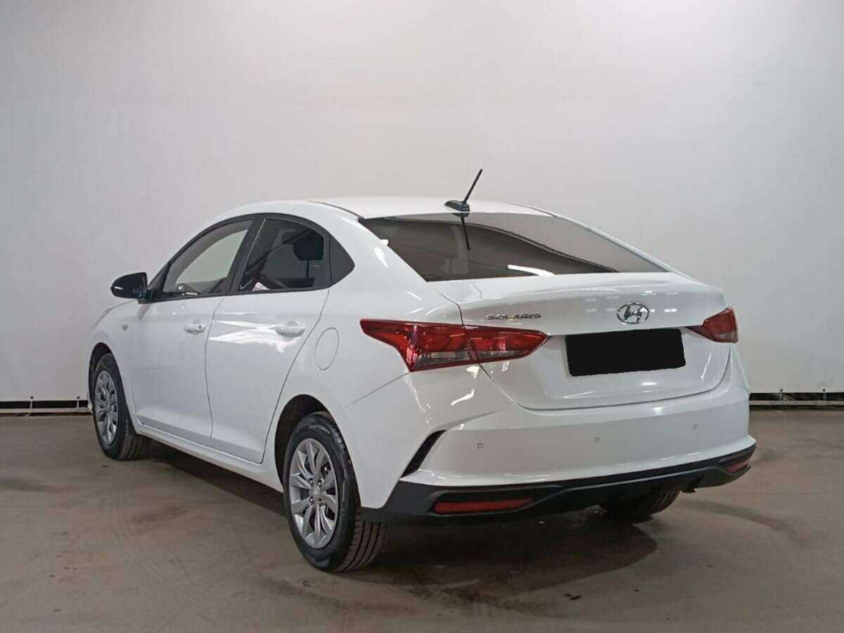 Купить Hyundai Solaris с пробегом. Фото: #6