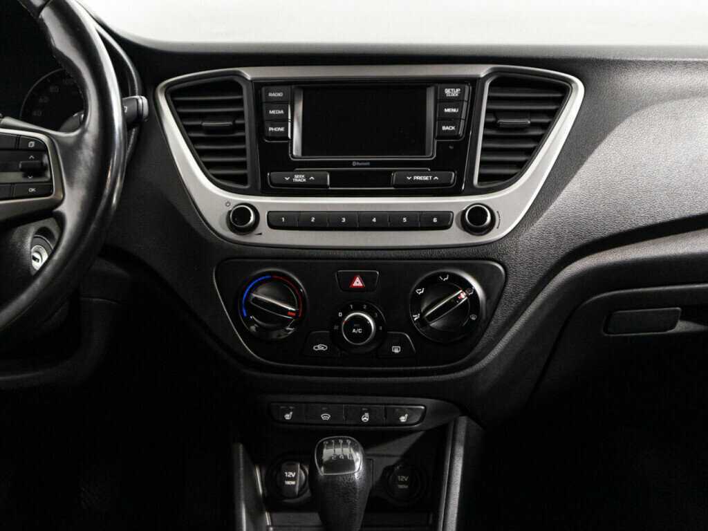 Купить Hyundai Solaris с пробегом. Фото: #13