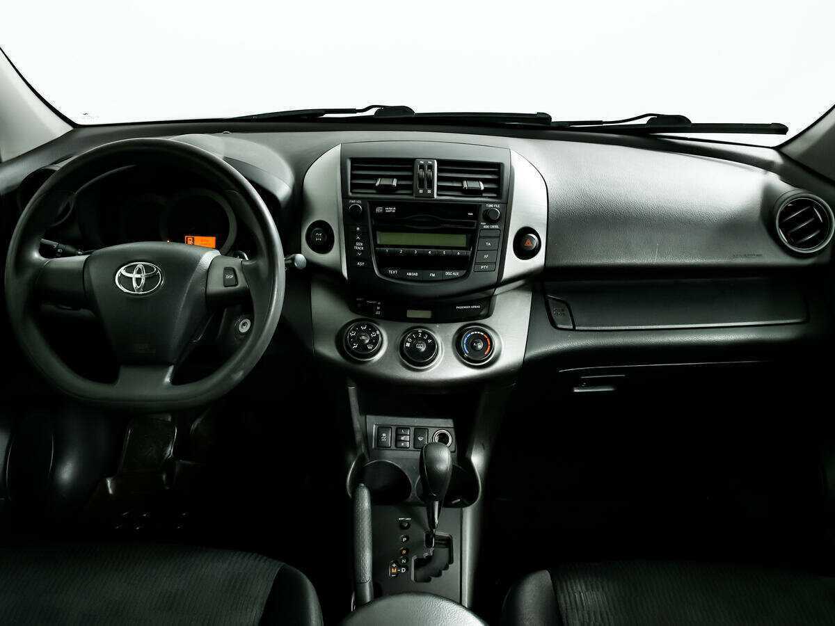 Купить Toyota RAV4 с пробегом. Фото: #10