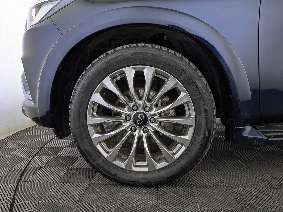 Купить Infiniti QX80 с пробегом. Фото: #11