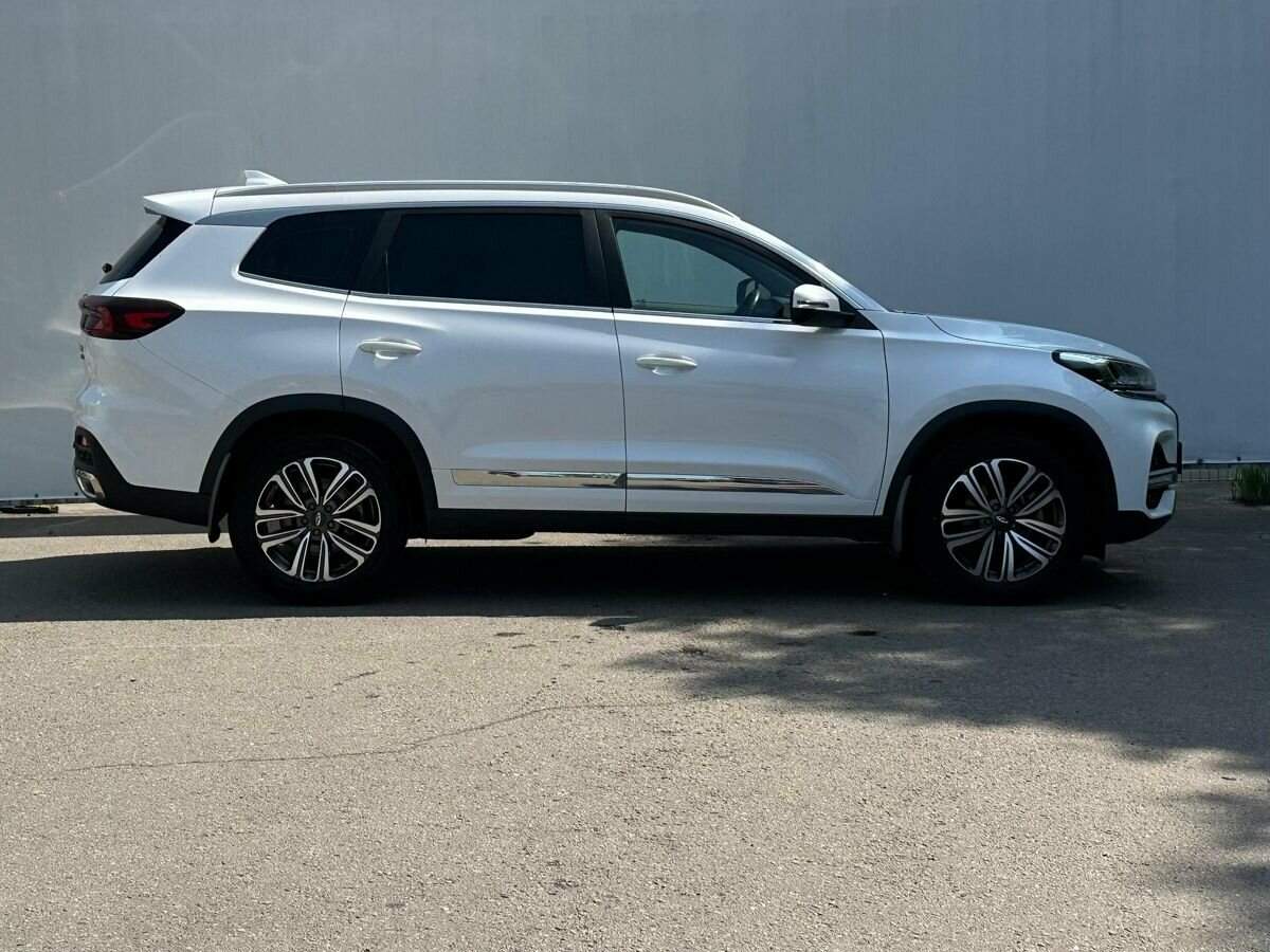 Купить Chery Tiggo 8 с пробегом. Фото: #3