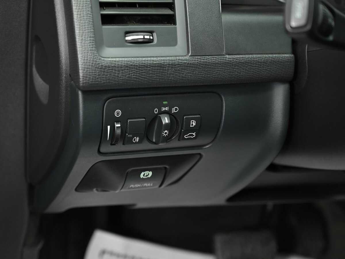 Купить Volvo XC60 с пробегом. Фото: #10