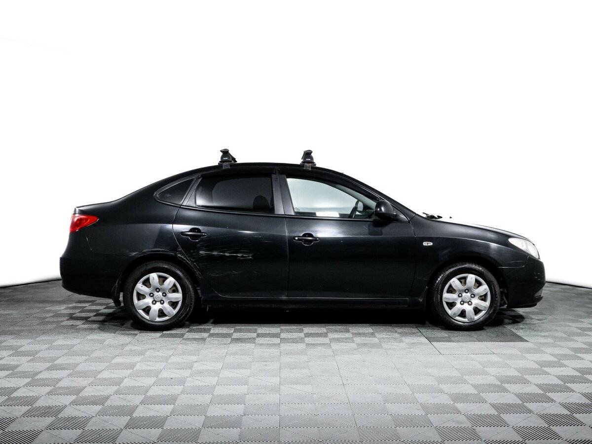 Купить Hyundai Elantra с пробегом. Фото: #3
