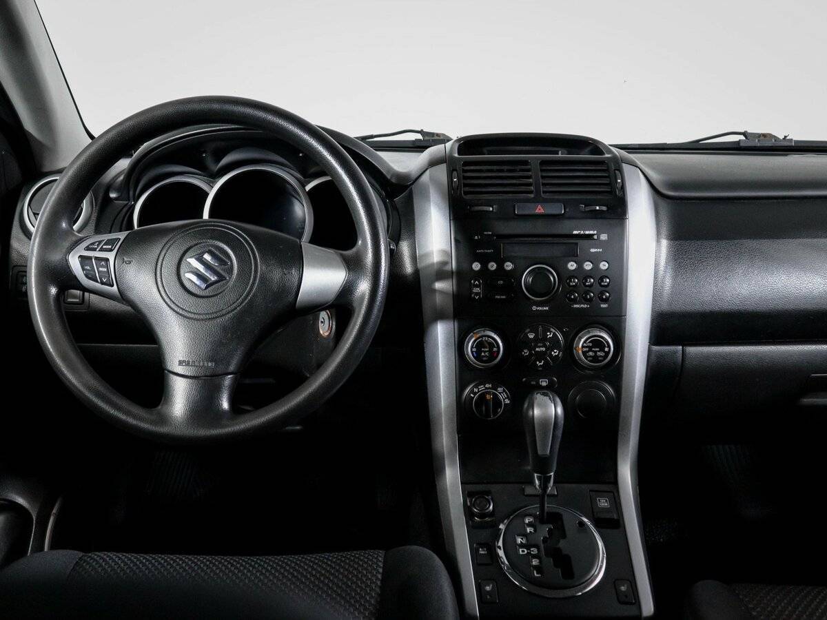 Купить Suzuki Grand Vitara с пробегом. Фото: #9