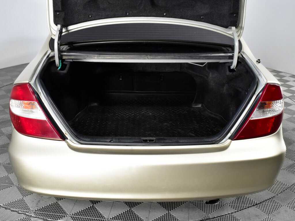 Купить Toyota Camry с пробегом. Фото: #13