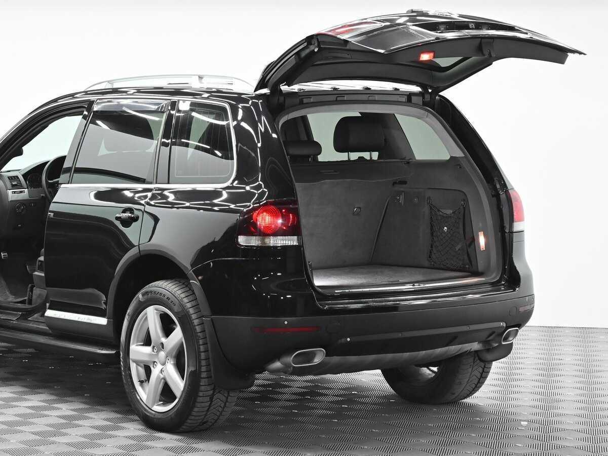 Купить Volkswagen Touareg с пробегом. Фото: #4