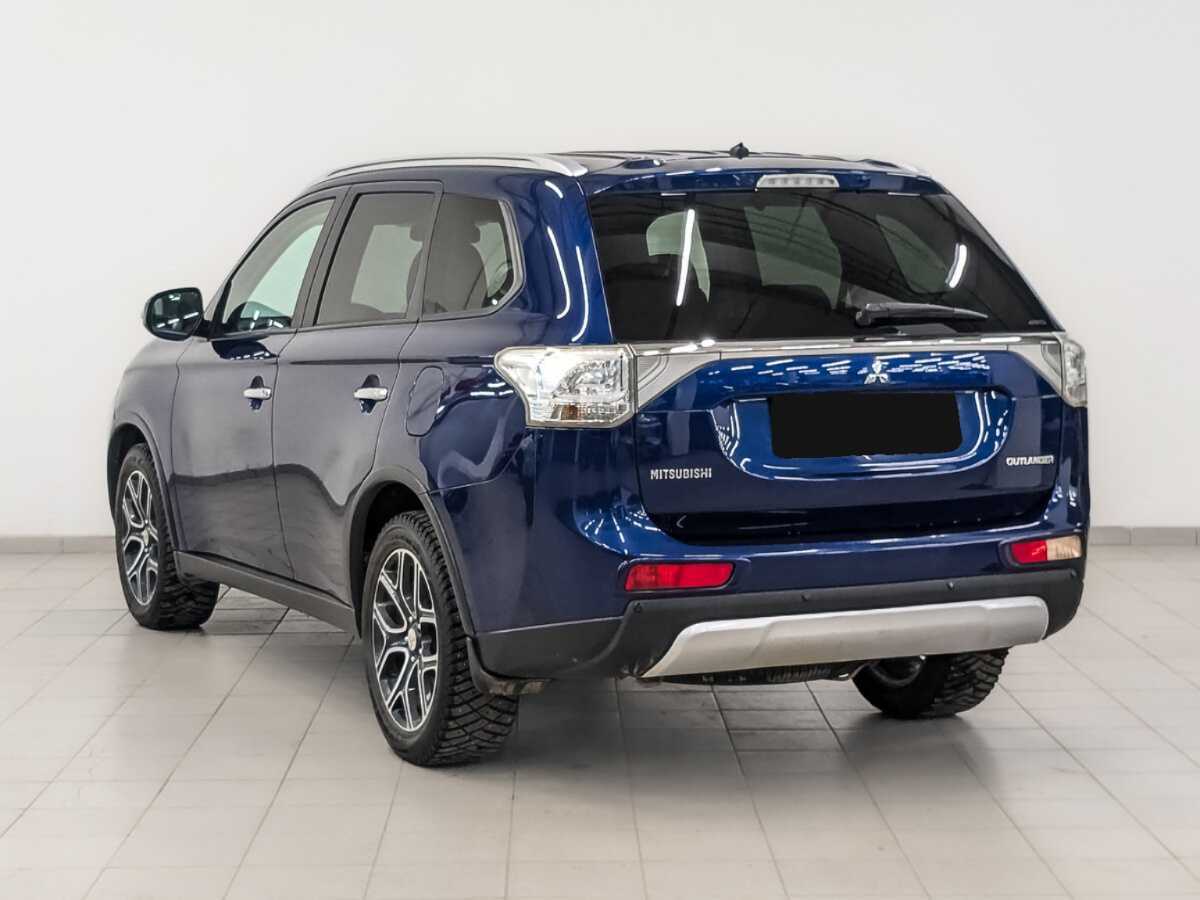 Купить Mitsubishi Outlander с пробегом. Фото: #6