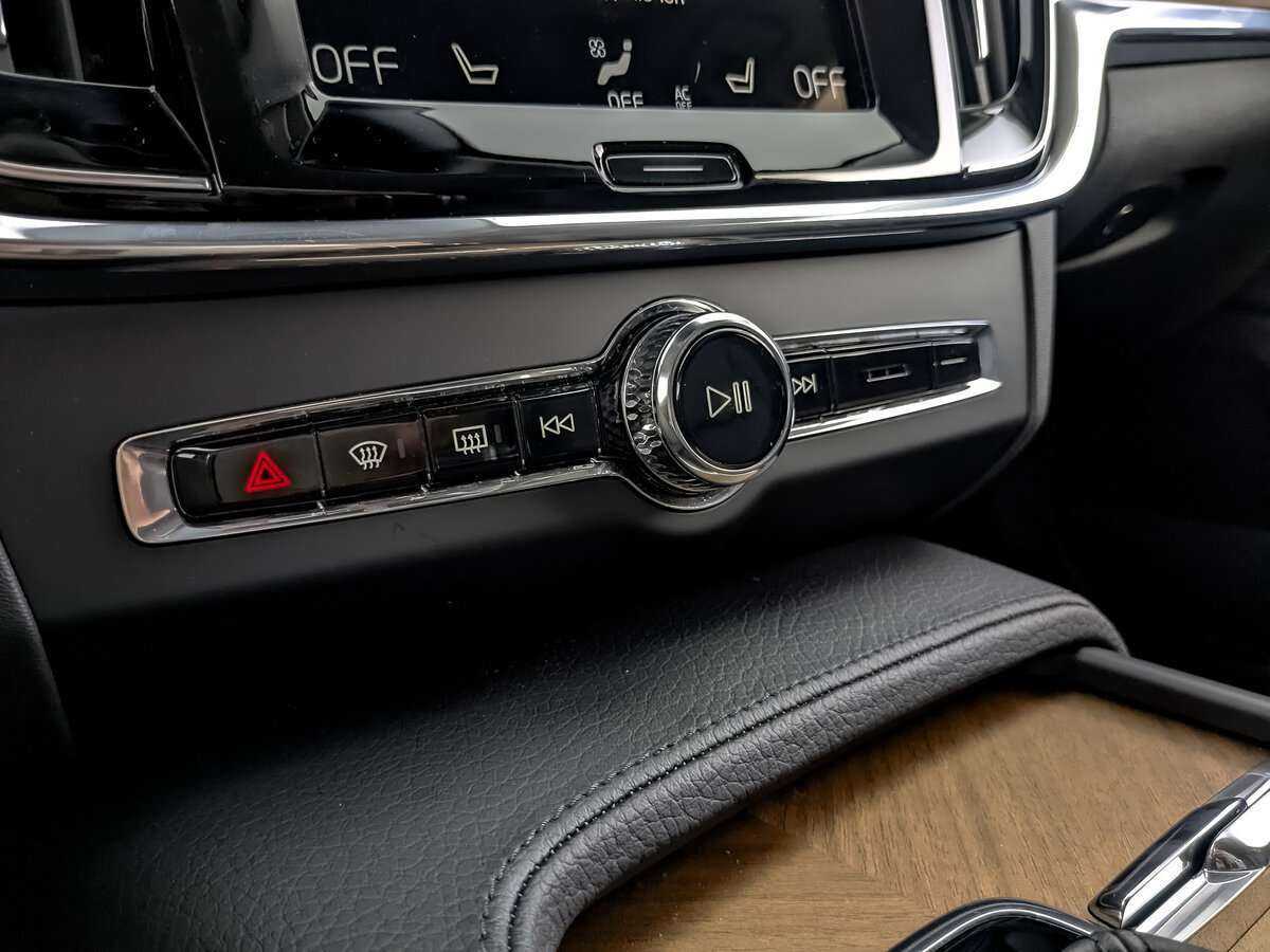 Купить Volvo S90 с пробегом. Фото: #20