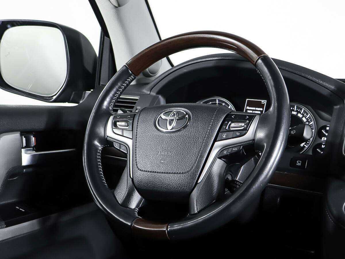 Купить Toyota Land Cruiser с пробегом. Фото: #14