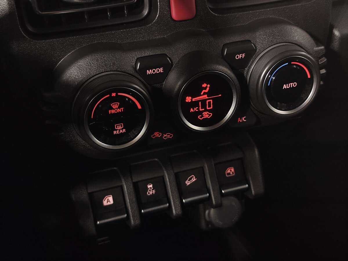 Купить Suzuki Jimny с пробегом. Фото: #10