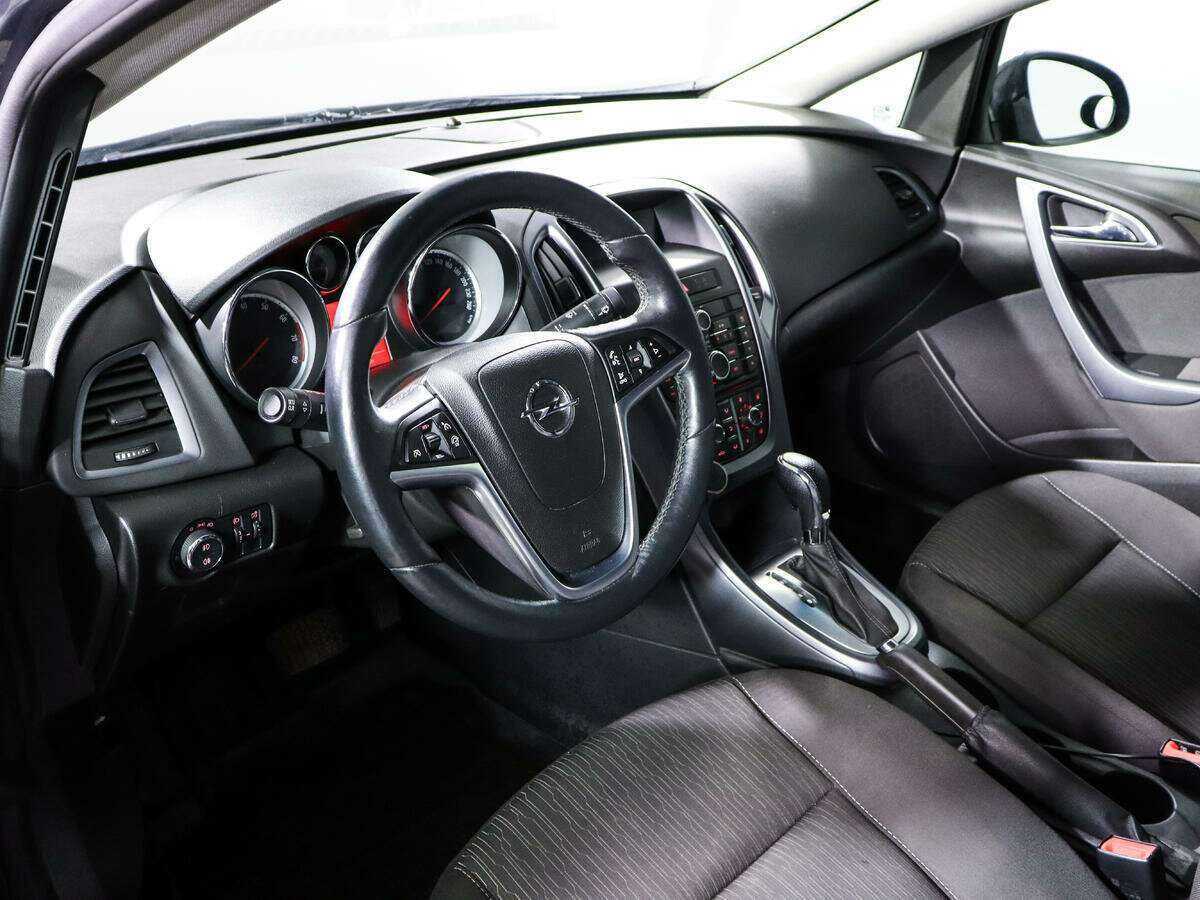 Купить Opel Astra с пробегом. Фото: #11